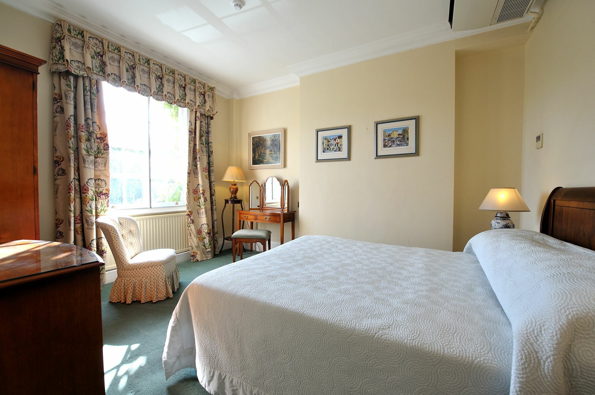 Hotel The French Horn Reading Exterior foto